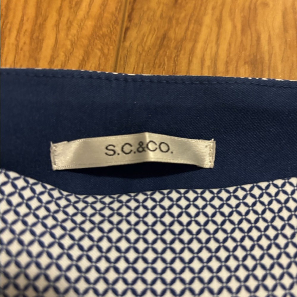 S.C.&CO. Navy and White Patterned Garment